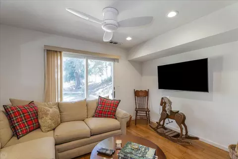 Living - 1550 E Cardella Rd, Merced, CA 95340 photo 5 of 6