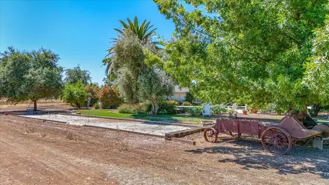 Exterior - 1550 E Cardella Rd, Merced, CA 95340 photo 18 of 30