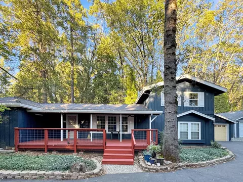 12259 Dobbins Dr, Nevada City, CA 95959