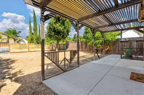Exterior - 1244 Dolores Ln, Tracy, CA 95376 photo 3 of 9