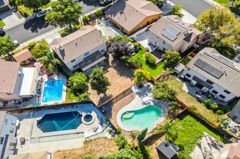 View/Area - 1244 Dolores Ln, Tracy, CA 95376 photo 7 of 12