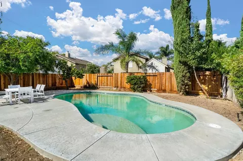 Exterior - 1244 Dolores Ln, Tracy, CA 95376 photo 7 of 9