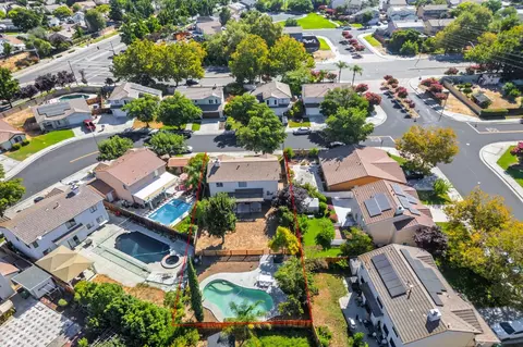 View/Area - 1244 Dolores Ln, Tracy, CA 95376 photo 10 of 12