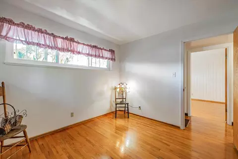 Bedroom - 6336 Beech Ave, Orangevale, CA 95662 photo 5 of 7