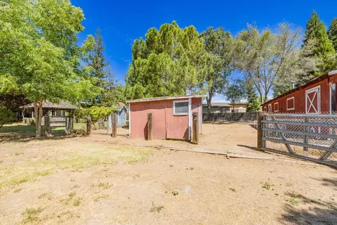Exterior - 6336 Beech Ave, Orangevale, CA 95662 photo 12 of 19