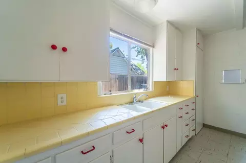 333 Dawn Dr, Modesto, CA 95350 photo 8