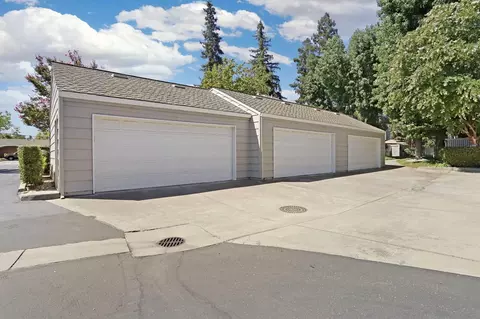 Exterior - 291 Leveland Ln #B, Modesto, CA 95350 photo 9 of 10