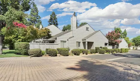 Exterior - 291 Leveland Ln #B, Modesto, CA 95350 photo 1 of 10
