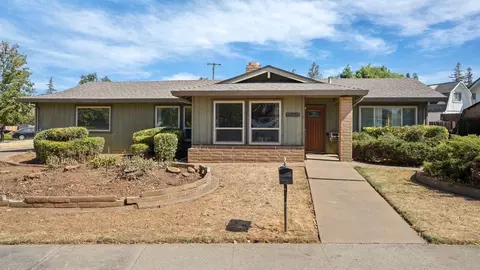 9542 2nd Ave, Elk Grove, CA 95624