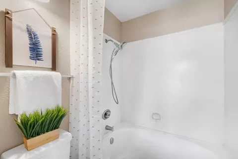 Bath - 8106 Warmuth Ct, Antelope, CA 95843 photo 6 of 6