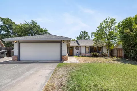 Exterior - 8106 Warmuth Ct, Antelope, CA 95843 photo 3 of 8