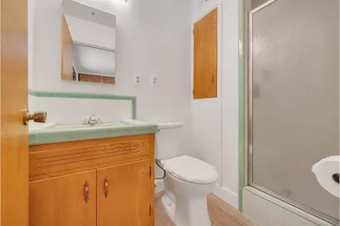Bath - 2216 Gunn Rd, Carmichael, CA 95608 photo 2 of 2