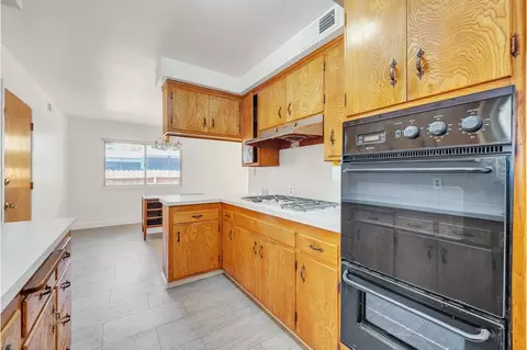 Kitchen - 2216 Gunn Rd, Carmichael, CA 95608 photo 3 of 4