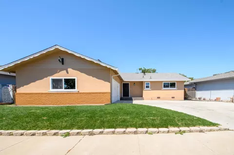 Exterior - 2013 Wildwood Dr, Modesto, CA 95350 photo 1 of 3