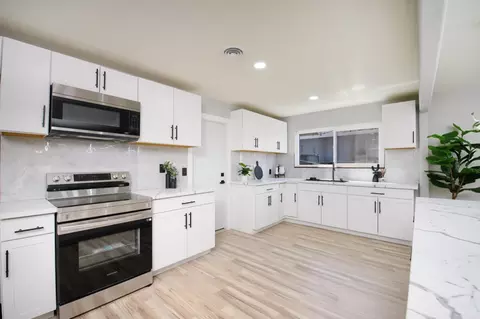 Kitchen - 2013 Wildwood Dr, Modesto, CA 95350 photo 2 of 3