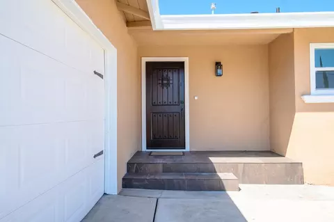 Entry Way - 2013 Wildwood Dr, Modesto, CA 95350 photo 1 of 3