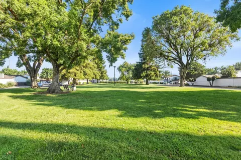 300 Avila Ct, Modesto, CA 95354 photo 26