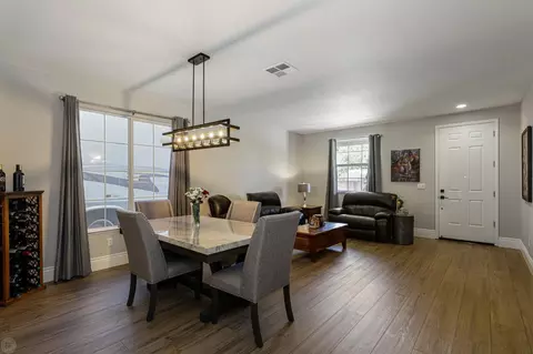 Dining - 559 Glenbriar Cir, Tracy, CA 95377 photo 1 of 7
