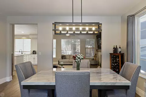 Dining - 559 Glenbriar Cir, Tracy, CA 95377 photo 3 of 7