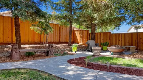 Exterior - 559 Glenbriar Cir, Tracy, CA 95377 photo 12 of 16