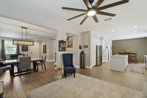 Entry Way - 559 Glenbriar Cir, Tracy, CA 95377 photo 3 of 4