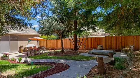Exterior - 559 Glenbriar Cir, Tracy, CA 95377 photo 13 of 16
