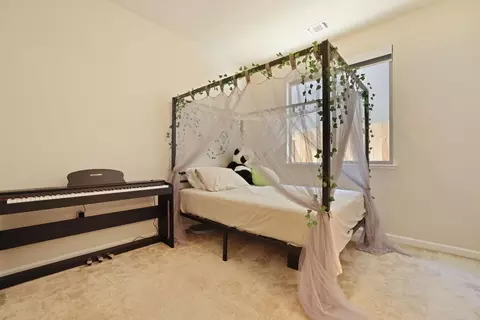 Bedroom - 1604 Endeavor Way, Modesto, CA 95356 photo 2 of 3