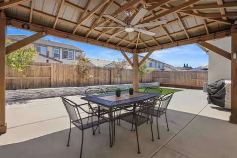 Exterior - 1604 Endeavor Way, Modesto, CA 95356 photo 2 of 3