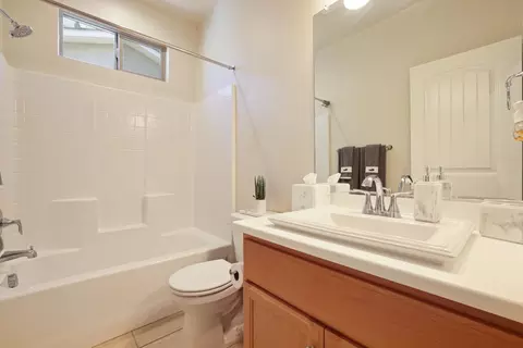 Bath - 1604 Endeavor Way, Modesto, CA 95356 photo 1 of 3