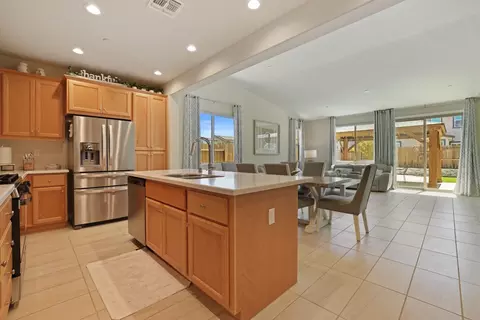 Kitchen - 1604 Endeavor Way, Modesto, CA 95356 photo 2 of 2
