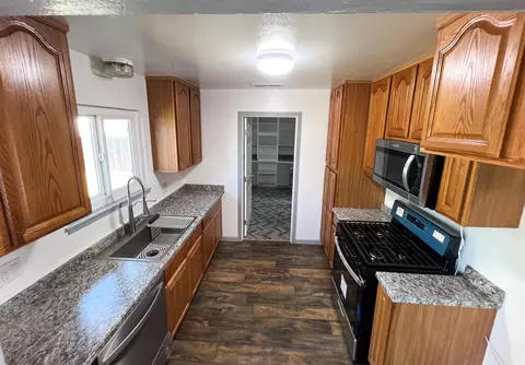 1909 Beverly Ave, Olivehurst, CA 95961 photo 8