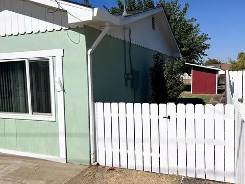 1909 Beverly Ave, Olivehurst, CA 95961 photo 3
