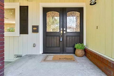 Entry Way - 4520 Live Oak St, Carmichael, CA 95608 photo 1 of 1