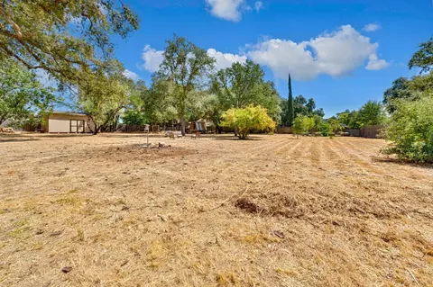 Exterior - 4520 Live Oak St, Carmichael, CA 95608 photo 16 of 21