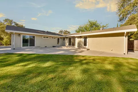 Exterior - 4520 Live Oak St, Carmichael, CA 95608 photo 5 of 21