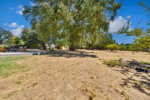 Exterior - 4520 Live Oak St, Carmichael, CA 95608 photo 19 of 21
