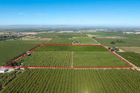 5201 N Tully Rd, Turlock, CA 95382 photo 8