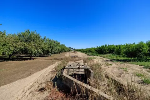 5201 N Tully Rd, Turlock, CA 95382 photo 17