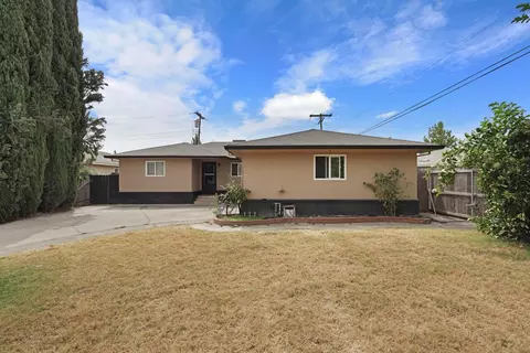 818 Kimberly Dr, Lodi, CA 95240 photo 2