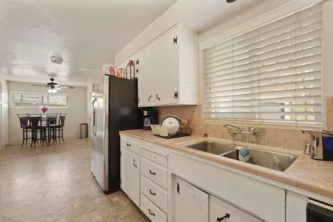 818 Kimberly Dr, Lodi, CA 95240 photo 15