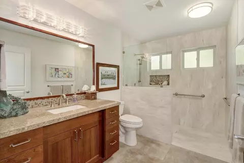 Bath - 2324 Shenandoah Pl, Davis, CA 95616 photo 1 of 8