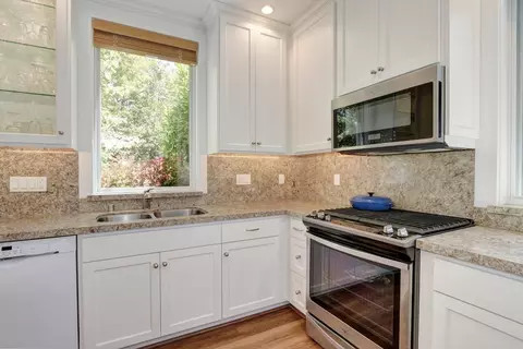 Kitchen - 2324 Shenandoah Pl, Davis, CA 95616 photo 6 of 6