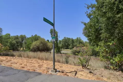 Exterior - 2324 Shenandoah Pl, Davis, CA 95616 photo 44 of 47