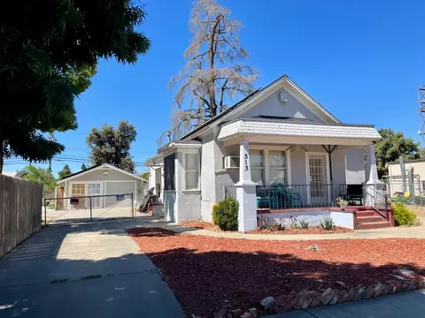 Exterior - 313 E St, Waterford, CA 95386 photo 1 of 13