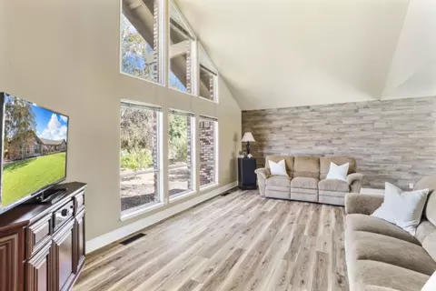 Living - 34776 Brichetto Ct, Tracy, CA 95377 photo 2 of 2
