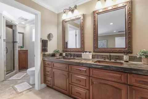 Bath - 34776 Brichetto Ct, Tracy, CA 95377 photo 3 of 6