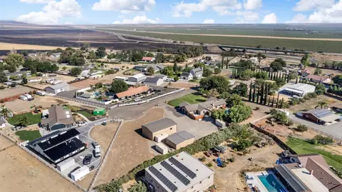 View/Area - 34776 Brichetto Ct, Tracy, CA 95377 photo 4 of 13