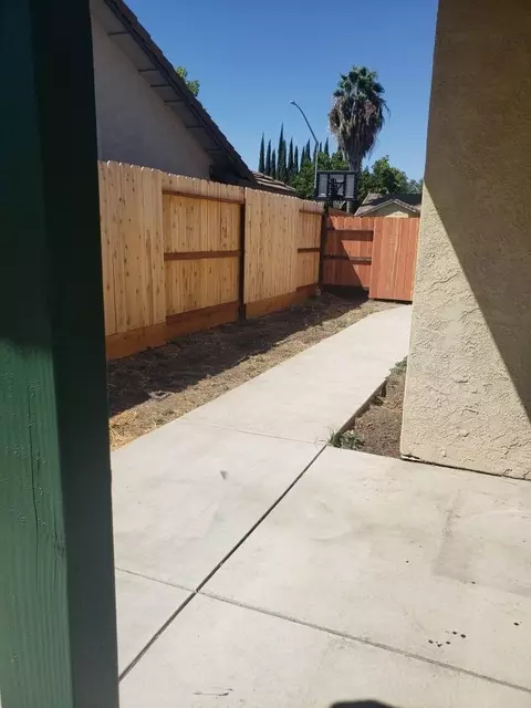 Exterior - 2308 Quail Meadow Dr, Modesto, CA 95355 photo 4 of 5