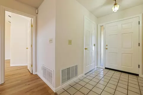 Entry Way - 2308 Quail Meadow Dr, Modesto, CA 95355 photo 8 of 8