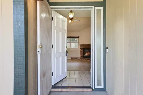 Entry Way - 2308 Quail Meadow Dr, Modesto, CA 95355 photo 1 of 8